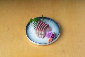 Hamachi [ Yellow Tails 5 pieces ]