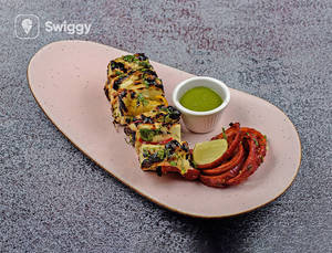 Kaju Aur Akhrot Paneer Tikka