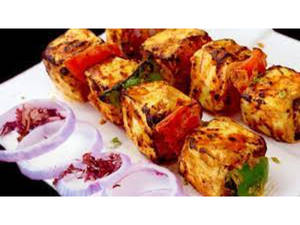 Bharwa Paneer Sholey