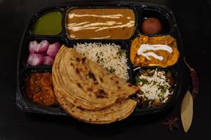 Special Paneer Buttermasala Thali