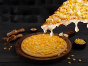 Mac & Corn Cheese Burst Pizza