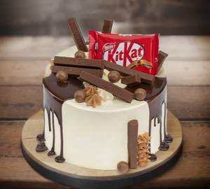 Kitkat Nutty Cake