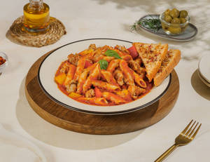 Chicken & Peppers Arrabiata Pasta [Red Sauce]