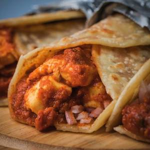 Veg Schezwan Roll