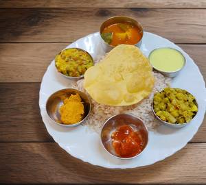 Kerala Meals (Matta Brown Rice)