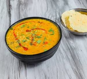 Dal Khichdi + Papad + Pickle [600 Ml]