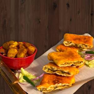 Paneer Mughlai Paratha (1 Pcs
