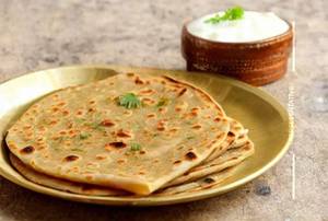 Butter Aloo Pyaz Paratha