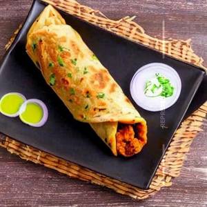 Batata Vada Wheat Roll