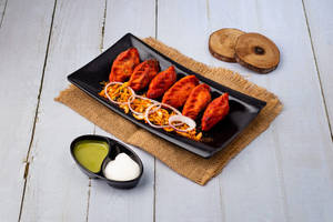 Chicken Tandoori Momos [6 Pieces]