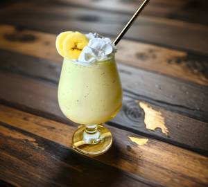 Banana Milkshake (Serves 1)