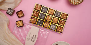 Arabian Desserts 15 pcs Box