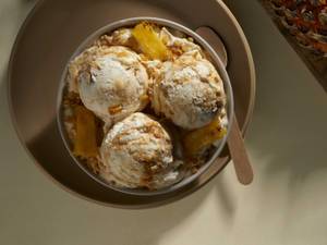 Caramelized Pineapple Ice Cream Tub 320 Grams
