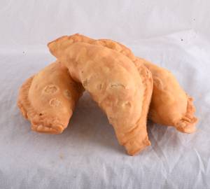 Khajjikayalu Bellam