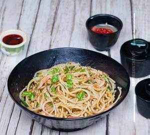 Schezwan Noodles (Prawns)