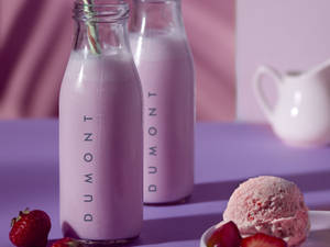 Strawberry Chunks Milk Shake