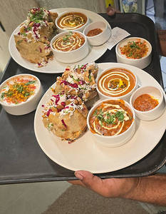 Paneer Chur Chur  Naan Platter