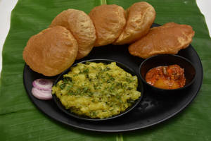 Puri Bhaji (4 Puri)