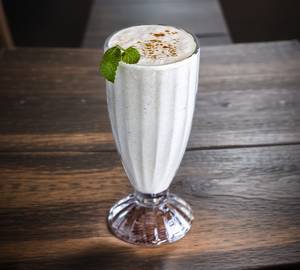 Sweet lassi with ice cream