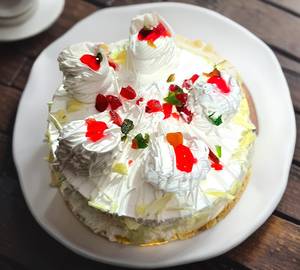 Tooti Roti Cake