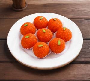 Desi Laddu