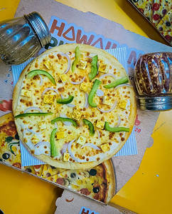 Buy 1 Paneer Tadka Pizza And Get 1 Paneer Tadka Pizza Free