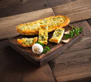 Chicken garlic bread