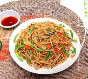 Veg Ginger Capsicum Noodles