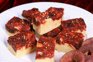 Mawa Anjer Cake