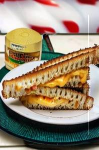 Cheese Macaroni Sandwich