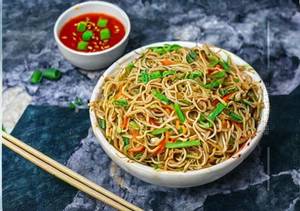 Veg Shanghai Hakka Noodles