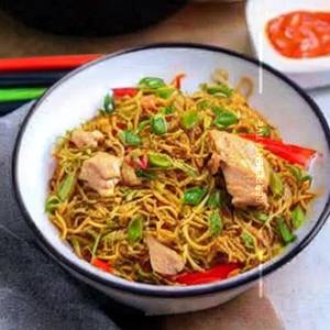 Chicken Singapore Noodles