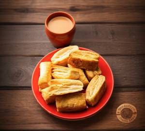 Chai With Khari [Serves 1]