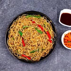 Veg Sherpa Hakka Noodles ( Half )