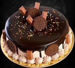 Eggless Oreo Kitkat Premium Cake [500 Grams]
