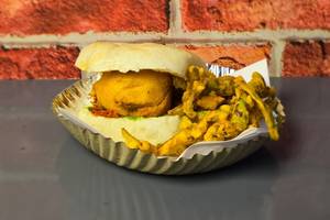 Swaminarayana  Vada Pav