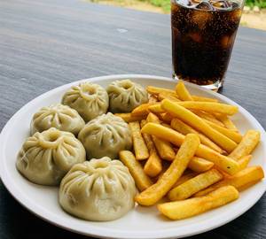 Chicken Momo(5 Pcs) + French Fries + Cold Drinks (250Ml)