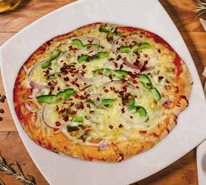 Onion capsicum pizza