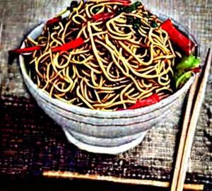 Hakka noodle (Serve 2 Person)