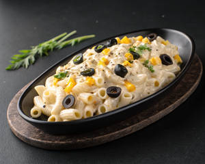 White Sauce Pasta