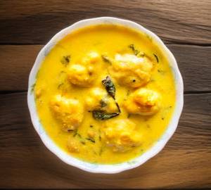 Kadi Pakoda