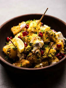 Karae Aloo Ki Chat