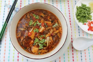 Chicken Hot And Sour Soup (500 ML)