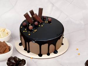 KitKat Fusion Cake