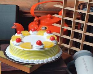 Eggless Pineapple Cake