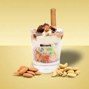 Crunchy Almond Sundae