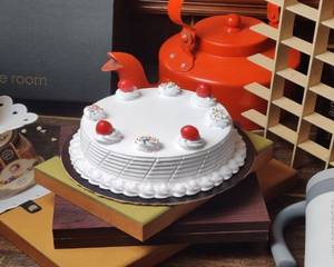 Eggless Vanilla Cake