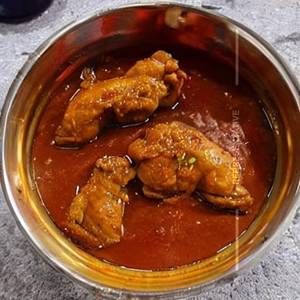 Chicken hongkong [gravy]