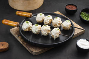 Paneer Afghani Momos