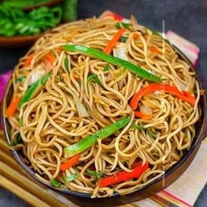 Veg hakka noodles  